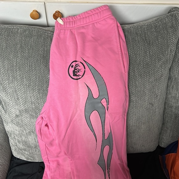 HELLSTAR Pink Flame Sweatpants Replica - Picture 3 of 5